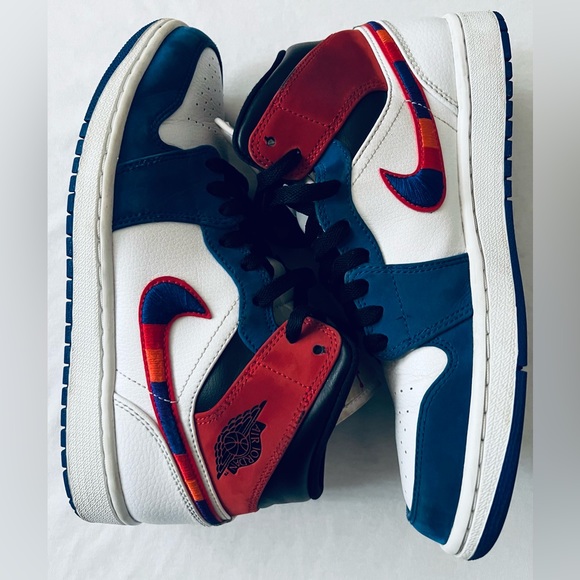 Nike Air Jordan Other - Nike Air Jordan 1 Mid Multicolored Swoosh Men’s Size 8-5”